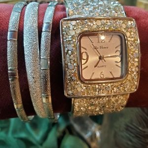 DA VINCI QUARTZ CUFF STYLE WATCH & 3 Bangles